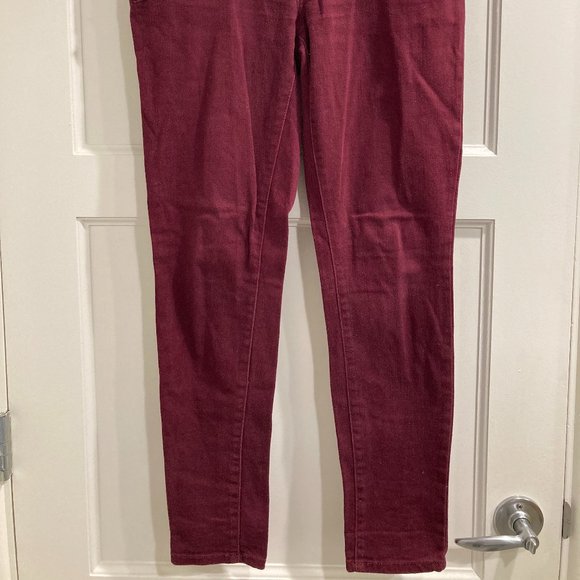 Forever 21 premium denim skinny jeans - Picture 2 of 5